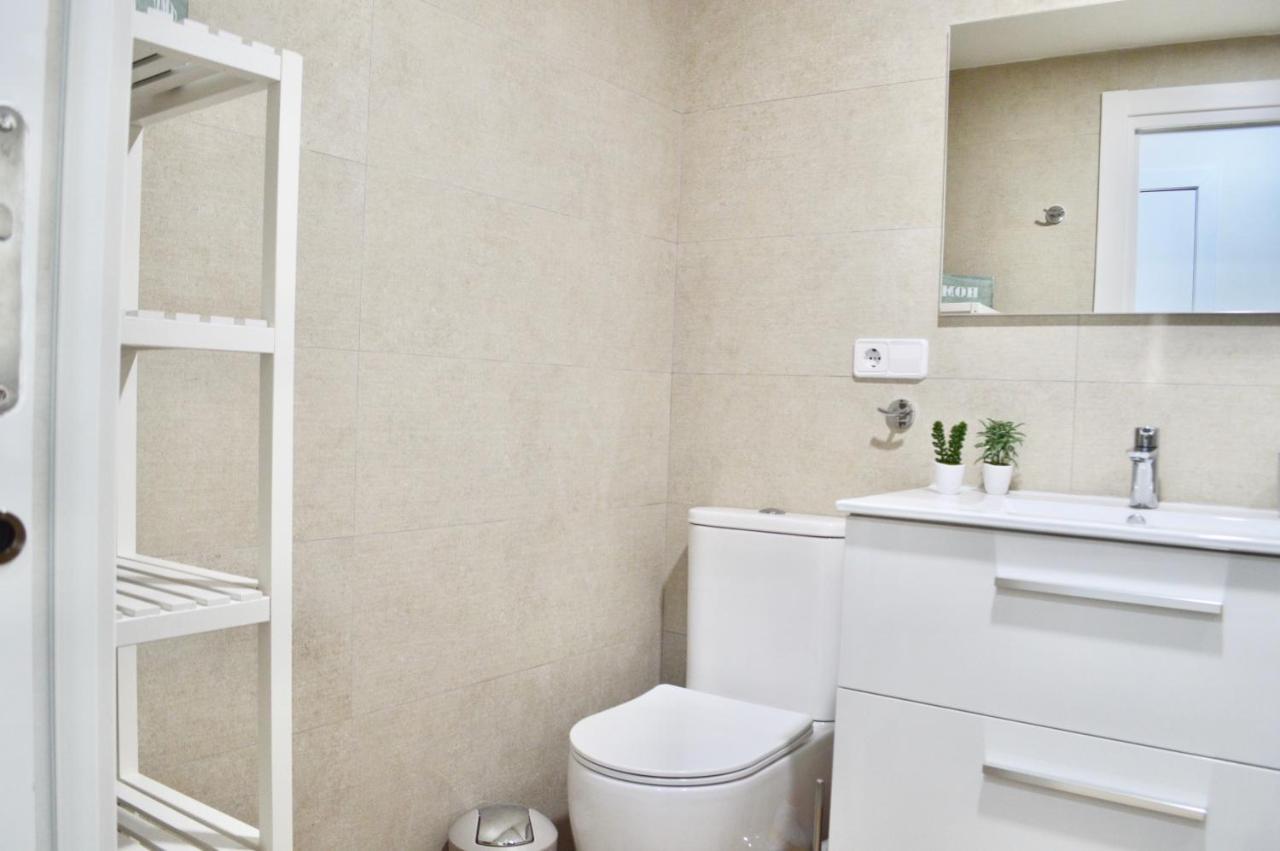 Apartamento Adriana. Centrico, A 50M De La Playa. Fuengirola Bagian luar foto