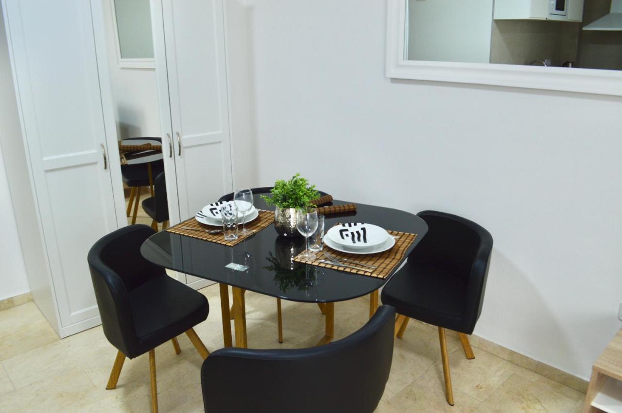 Apartamento Adriana. Centrico, A 50M De La Playa. Fuengirola Bagian luar foto